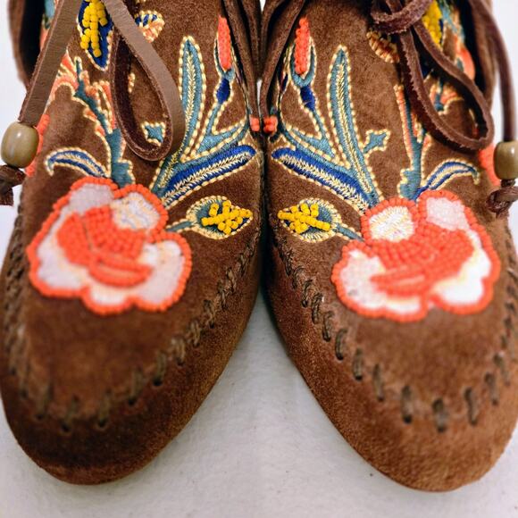 TORY BURCH HUNTINGTON EMBROIDERED FRINGE SUEDE BOOTIE LACE Size 6 - Picture 6 of 15